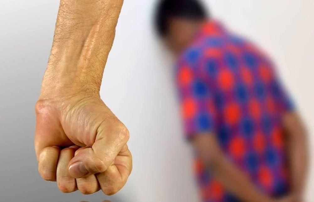 Docenti aggrediti a Parma, fatto di una gravità inaudita: gli insegnanti non sporgeranno denuncia
