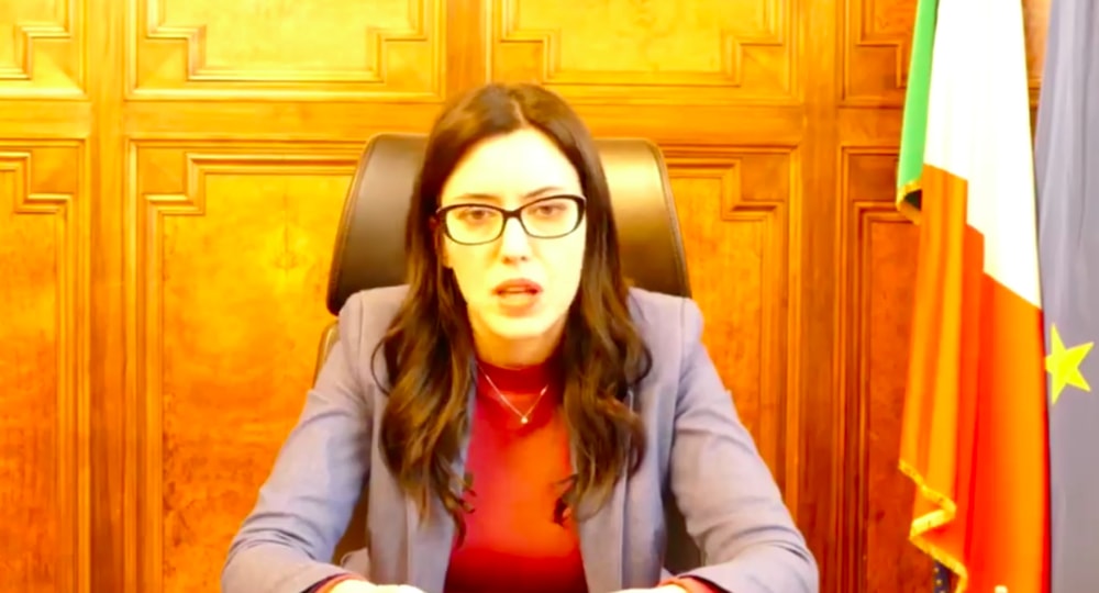 Azzolina, in un video su Facebook la replica alle accuse di plagio