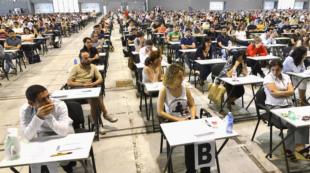 Concorsi Scuola 2020, ci sarà un nuovo rinvio? Ecco la situazione