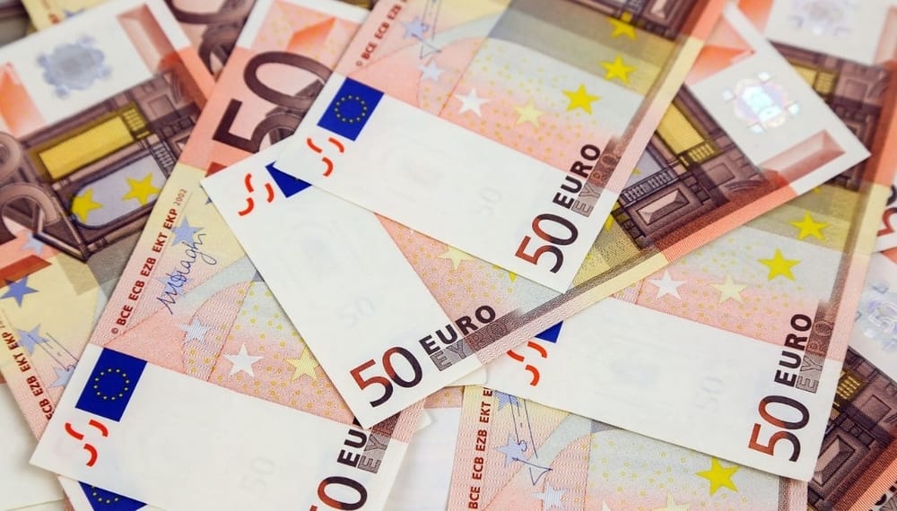 Bonus di 100 Euro per i lavoratori della scuola di marzo 2020