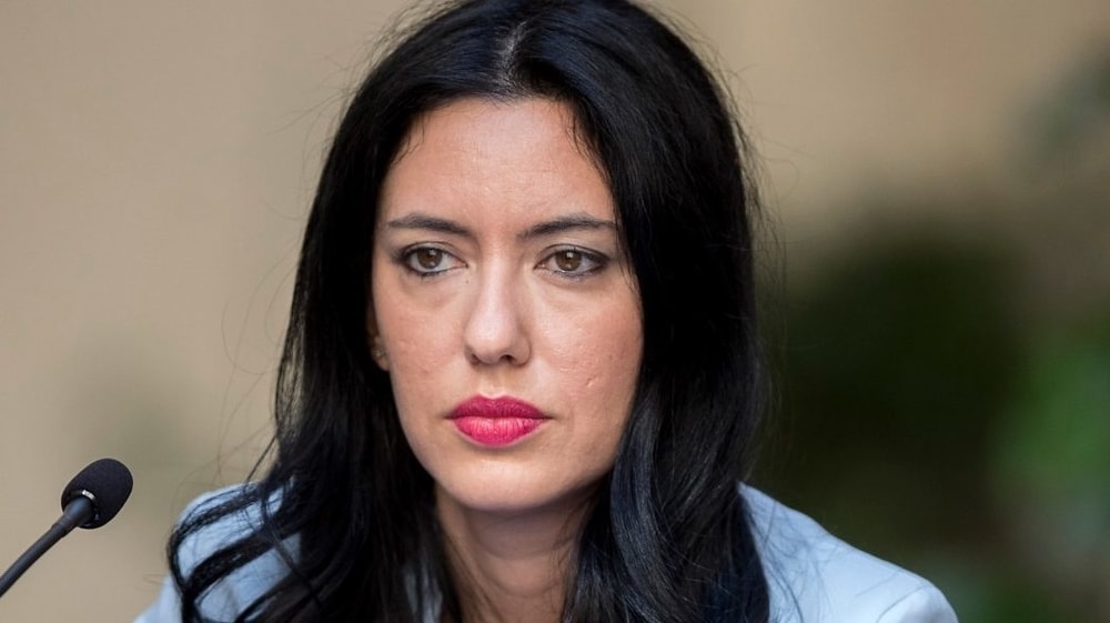 Azzolina: "Riapertura delle scuole per gradi. Maturità 2021? Vedremo nei prossimi mesi"