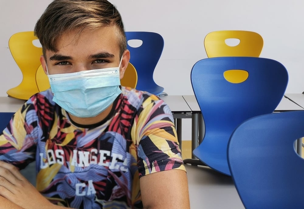 Mascherina obbligatoria a scuola per i bambini con meno di 12 anni