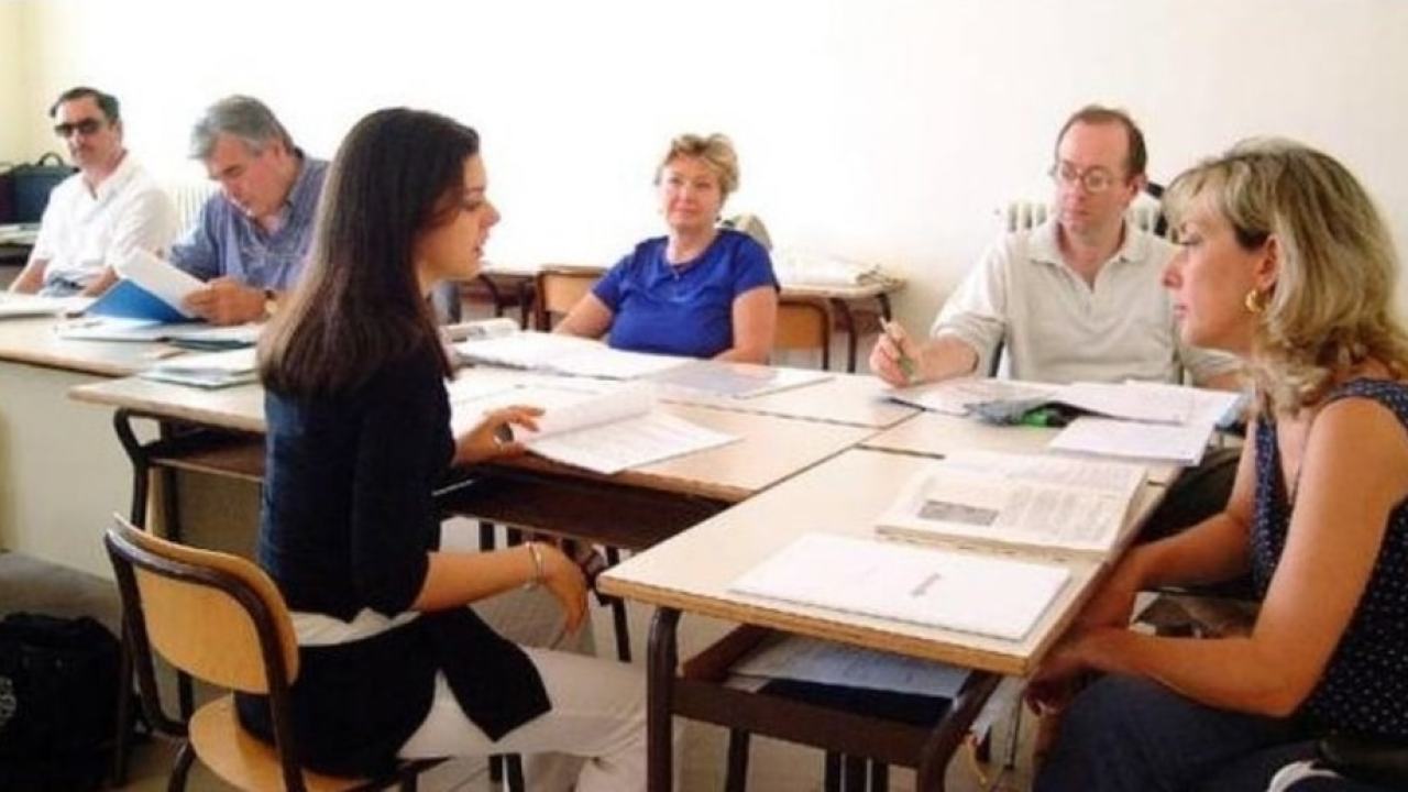 Esame di Maturità: lode allo studente possibile anche senza unanimità