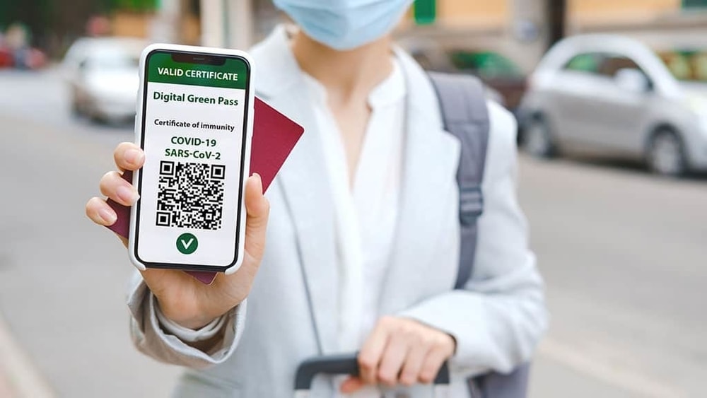 Lavoratori scolastici senza Green Pass Base: no scuola e stipendio fino al 30 aprile