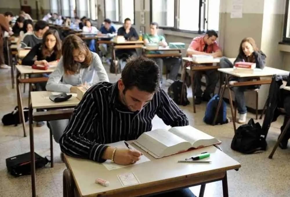 Esami di Stato 2022: oltre mezzo milione di candidati sia per Medie che per Superiori