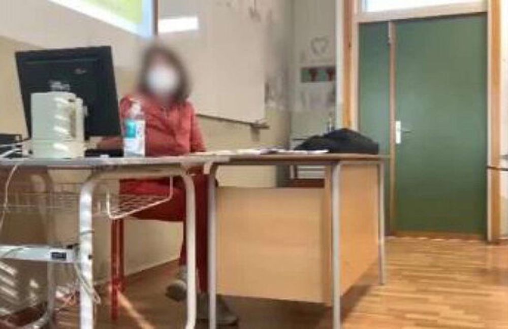 Rovigo, docente colpita da pallini: studenti promossi con 9 in condotta