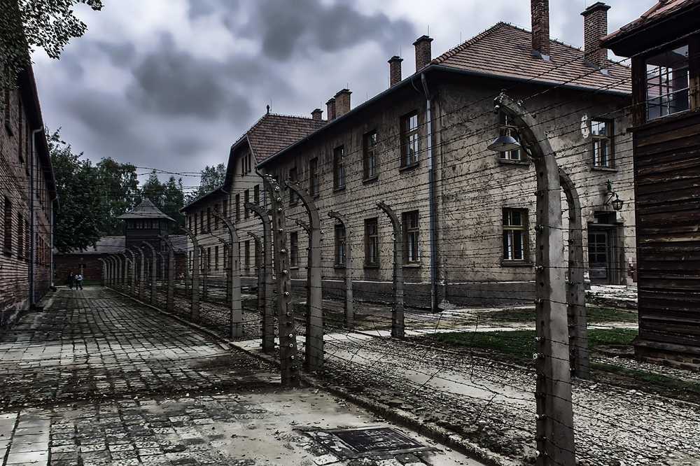 Concorso "I giovani ricordano la Shoah" 2023/24, invio lavori entro il 1° dicembre: 22° edizione