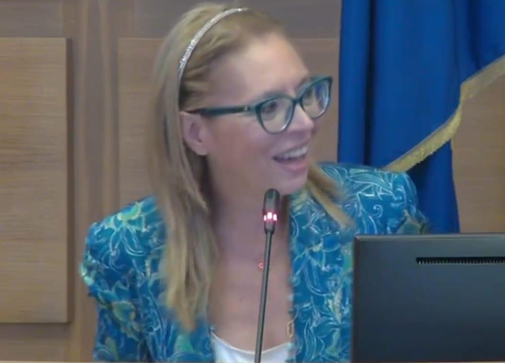 Decreto Sud, dichiarazioni della Senatrice Ella Bucalo (FDI): la misura per una scuola più moderna e inclusiva