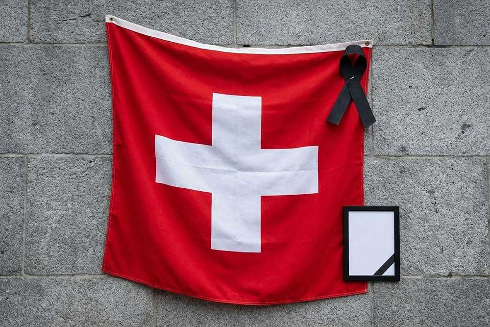 Incendio di Crans-Montana, al rientro a scuola un minuto di silenzio per le vittime della tragedia