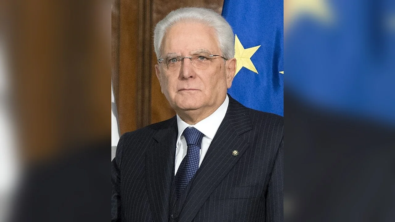 Mattarella ammonisce la politica: basta faziosità sulla scuola