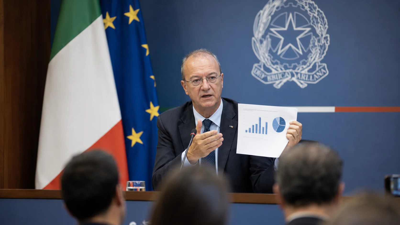 Valditara annuncia la riforma del voto in condotta: cosa cambia dal prossimo anno